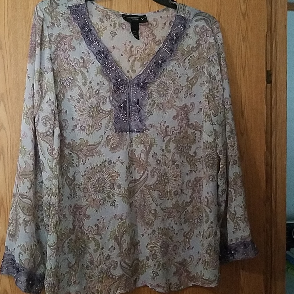 Blouse - Picture 4 of 4